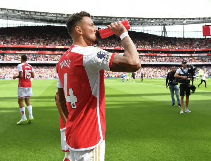 Framed Print : Arsenal's Ben White Gears Up for Arsenal vs. Fulham Clash in 2023-24 Premier League Framed Print : Arsenal's Ben White Gears Up for Arsenal vs. Fulham Clash in 2023-24 Premier League