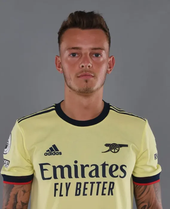 Framed Print : Arsenal's Ben White Kicks Off 2021-22 Season Training