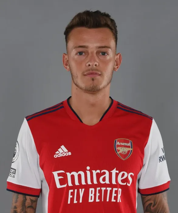 Framed Print : Arsenal's Ben White Kicks Off New Season at London Colney Training Ground Framed Print : Arsenal's Ben White Kicks Off New Season at London Colney Training Ground