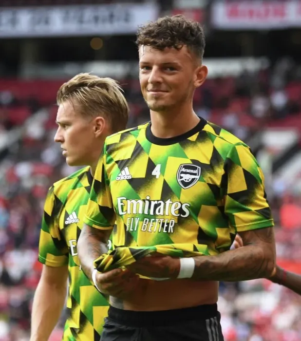 Framed Print : Arsenal's Ben White Prepares for Manchester United Showdown in 2022-23 Premier League