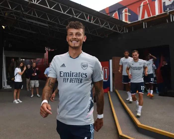 Framed Print : Arsenal's Ben White Ready for Crystal Palace Clash in 2022-23 Premier League