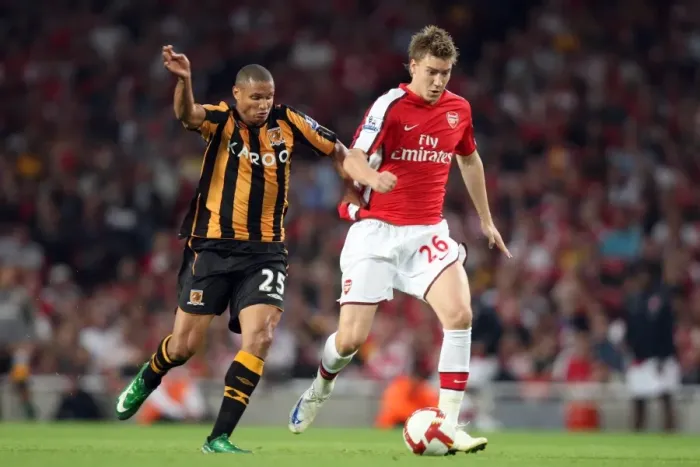 Framed Print : Arsenal's Bendtner vs. Hull's Cousin: A Tight Match at Emirates Stadium, 1:2 in Favor of Hull, Barclays Premier League, 27 / 9 / 08