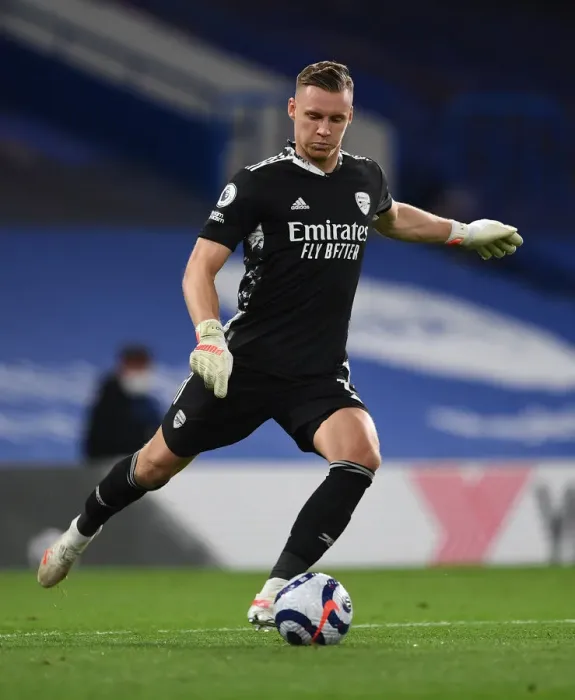 Framed Print : Arsenal's Bernd Leno in Action at Empty Stamford Bridge: Chelsea vs Arsenal, Premier League 2020-21
