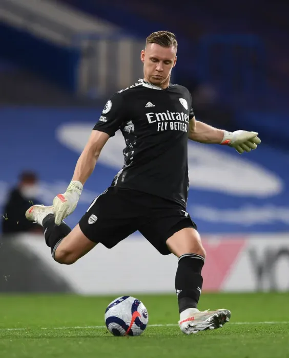 Framed Print : Arsenal's Bernd Leno in Action at Empty Stamford Bridge: Chelsea vs Arsenal, Premier League 2020-21