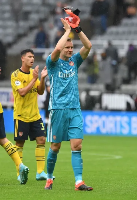 Framed Print : Arsenal's Bernd Leno Applauding Fans after Newcastle United Match, 2019-20 Premier League Framed Print : Arsenal's Bernd Leno Applauding Fans after Newcastle United Match, 2019-20 Premier League