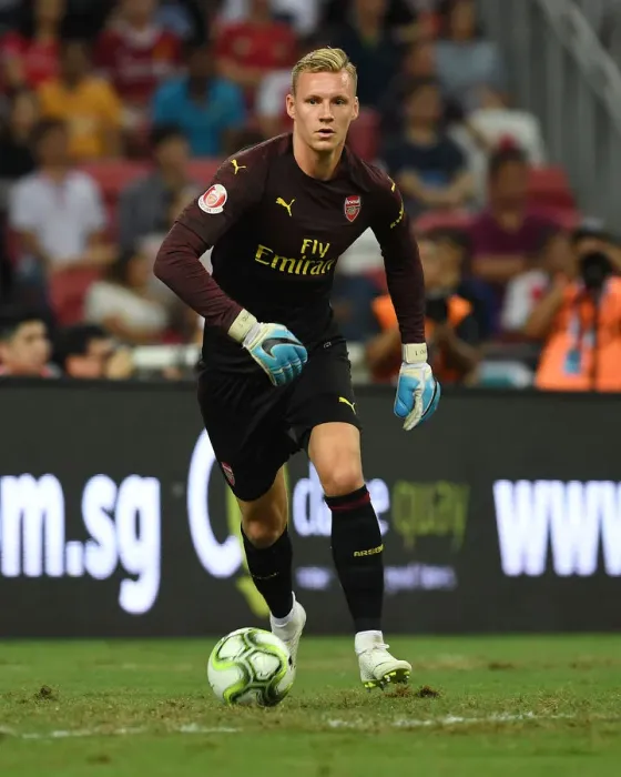 Framed Print : Arsenal's Bernd Leno Goes Head-to-Head Against Paris Saint-Germain in 2018 Pre-Season Clash Framed Print : Arsenal's Bernd Leno Goes Head-to-Head Against Paris Saint-Germain in 2018 Pre-Season Clash