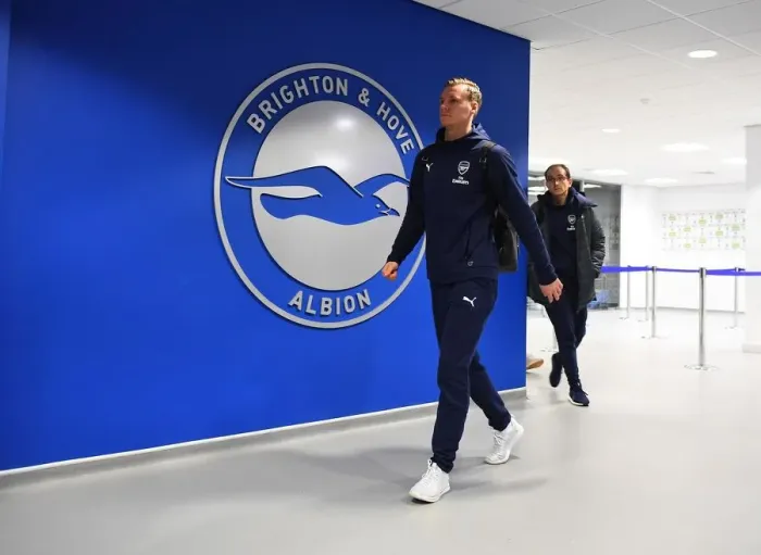 Framed Print : Arsenal's Bernd Leno Prepares for Brighton Showdown: Premier League 2018-19 Framed Print : Arsenal's Bernd Leno Prepares for Brighton Showdown: Premier League 2018-19