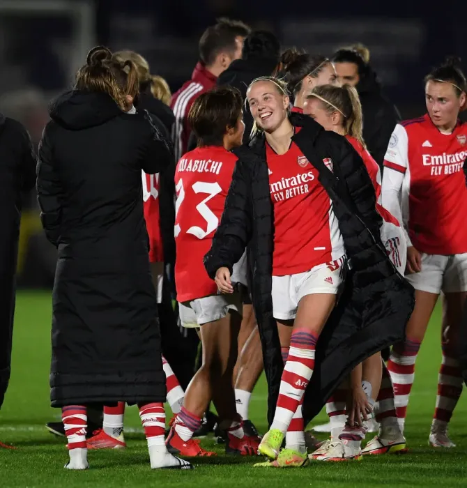 Framed Print : Arsenal's Beth Mead in Action: Arsenal Women vs. 1899 Hoffenheim - UEFA Women's Champions League