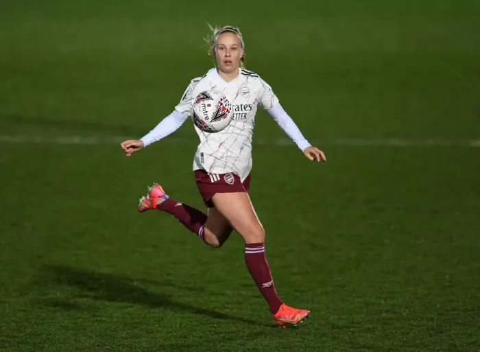 Framed Print : Arsenal's Beth Mead in Action: Chelsea Women vs. Arsenal Women, FA WSL Match, 2021 - Kingston Upon Thames Framed Print : Arsenal's Beth Mead in Action: Chelsea Women vs. Arsenal Women, FA WSL Match, 2021 - Kingston Upon Thames