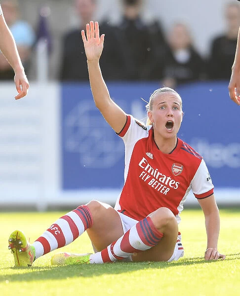Arsenal's Beth Mead in Action: FA WSL Match vs Everton Women (2021-22)
