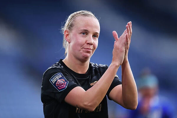 Arsenal's Beth Mead Applauds Fans at Leicester City Women vs Arsenal Women (2022-23)