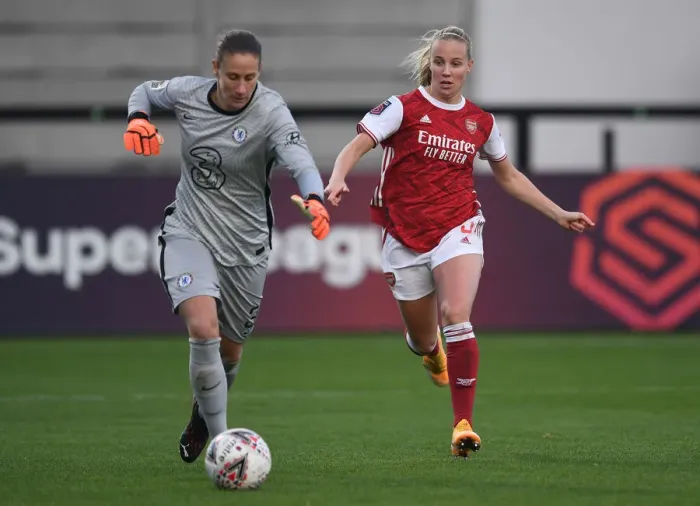 Framed Print : Arsenal's Beth Mead Chases Down Chelsea's Goalkeeper in FA WSL Showdown Framed Print : Arsenal's Beth Mead Chases Down Chelsea's Goalkeeper in FA WSL Showdown