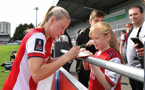Arsenal's Beth Mead Greets Fans with Autographs After FA Cup Semi-Final Victory
