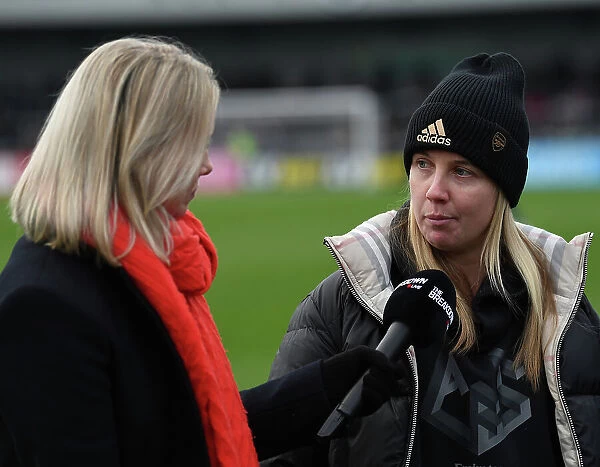 Arsenal's Beth Mead at Half-Time in FA WSL Clash Against Everton