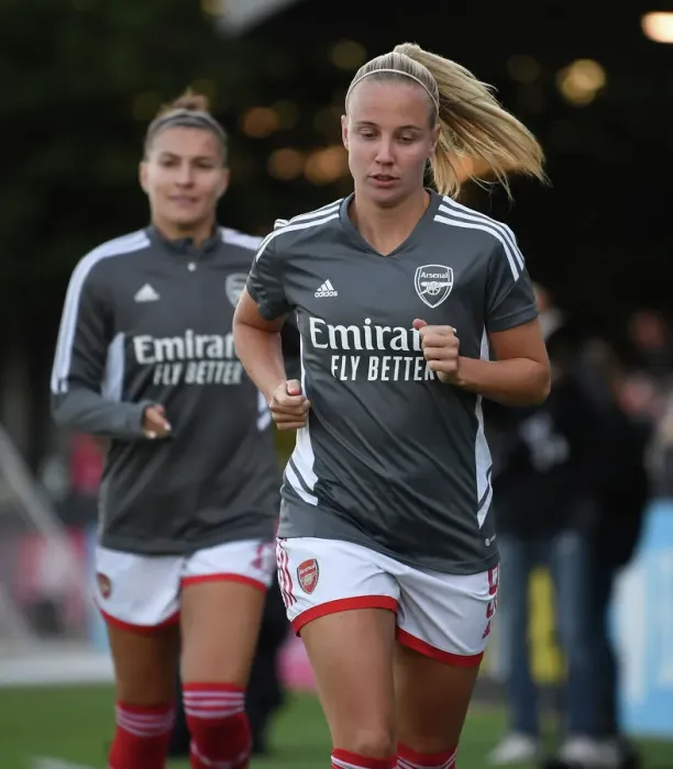 Framed Print : Arsenal's Beth Mead Prepares for Super League Clash against Brighton & Hove Albion Framed Print : Arsenal's Beth Mead Prepares for Super League Clash against Brighton & Hove Albion