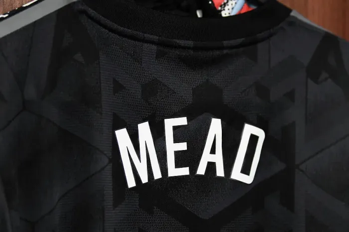 Framed Print : Arsenal's Beth Mead Readies for Leicester City Showdown in Women's Super League