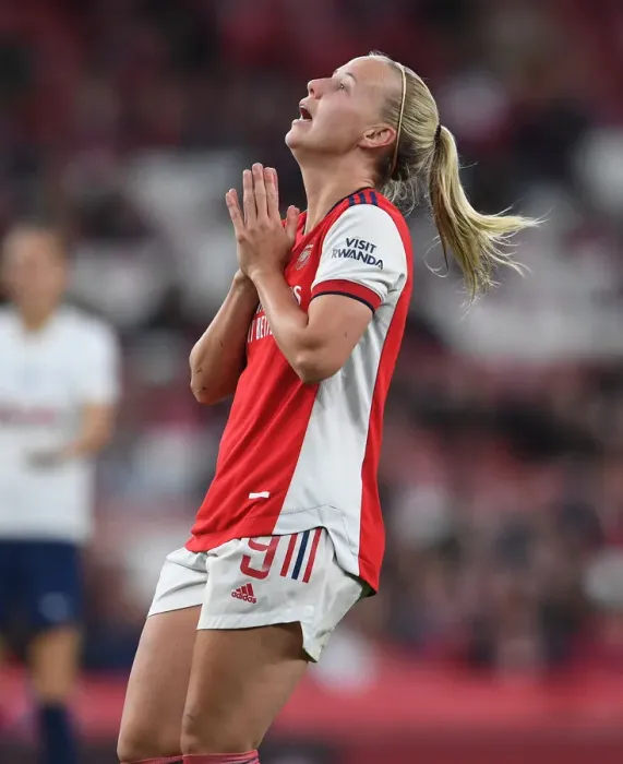 Framed Print : Arsenal's Beth Mead Scores Brilliantly in FA WSL Showdown Against Tottenham at Emirates Stadium Framed Print : Arsenal's Beth Mead Scores Brilliantly in FA WSL Showdown Against Tottenham at Emirates Stadium