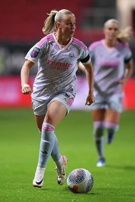 Framed Print : Arsenal's Beth Mead Scores Thriller at Ashton Gate: Bristol City vs. Arsenal (Barclays Women's Super League, 2023-24)