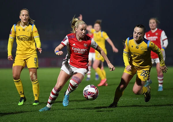 Arsenal's Beth Mead vs. Reading's Lily Woodham: A FA WSL Rivalry Ignites on the Field