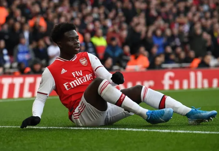 Framed Print : Arsenal's Bukayo Saka in Action: Arsenal vs. Chelsea, Premier League 2019-20