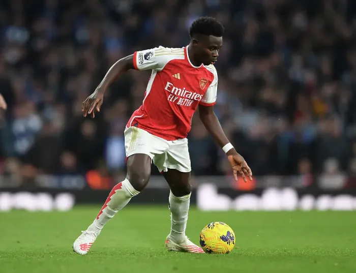 Framed Print : Arsenal's Bukayo Saka in Action against Brighton & Hove Albion (2023-24)