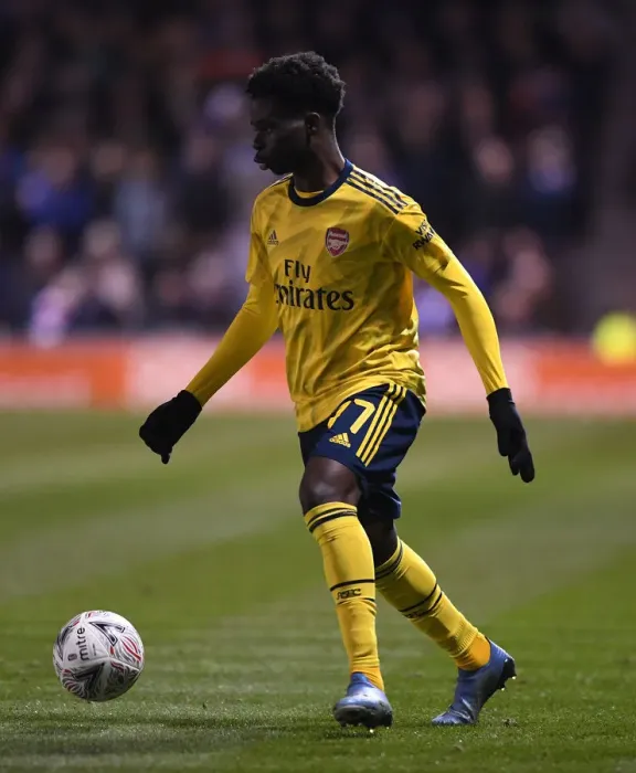 Framed Print : Arsenal's Bukayo Saka in Action against Portsmouth in FA Cup Fifth Round Framed Print : Arsenal's Bukayo Saka in Action against Portsmouth in FA Cup Fifth Round