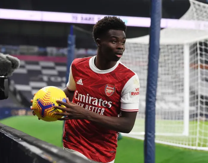 Framed Print : Arsenal's Bukayo Saka in Action against Tottenhotpur in 2020-21 Premier League Framed Print : Arsenal's Bukayo Saka in Action against Tottenhotpur in 2020-21 Premier League