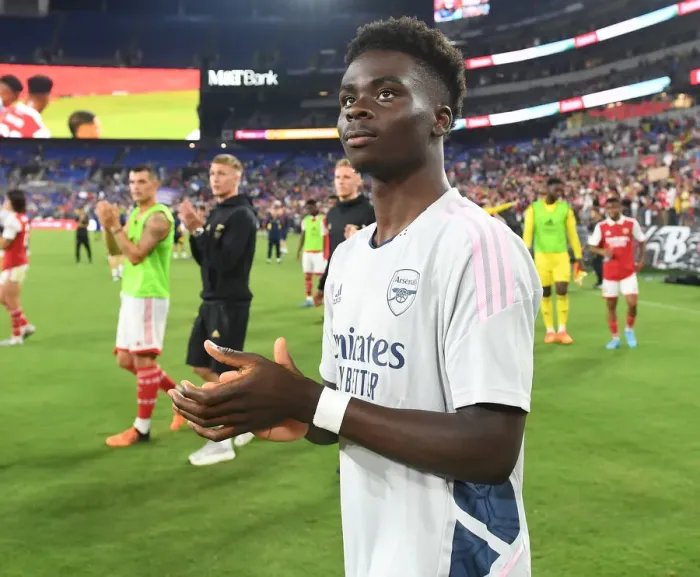 Framed Print : Arsenal's Bukayo Saka Applauds Baltimore Fans after Pre-Season Victory over Everton Framed Print : Arsenal's Bukayo Saka Applauds Baltimore Fans after Pre-Season Victory over Everton