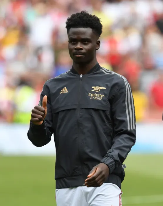 Framed Print : Arsenal's Bukayo Saka Gears Up for Arsenal v Everton Clash in Premier League (2021-22)