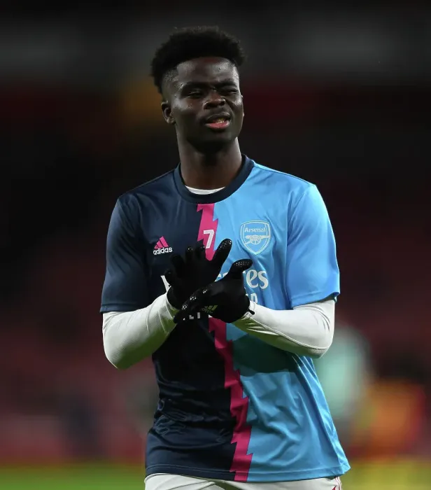 Framed Print : Arsenal's Bukayo Saka Gears Up: Arsenal FC vs Newcastle United, Premier League 2022-23