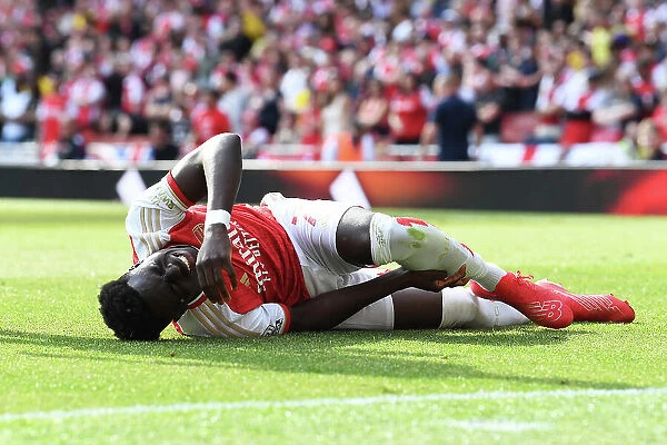 Arsenal's Bukayo Saka Injured in Intense Arsenal v Wolverhampton Wanderers Clash (2022-23)