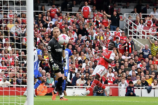 Arsenal's Bukayo Saka Misses Opportunity Against Brighton in 2022-23 Premier League