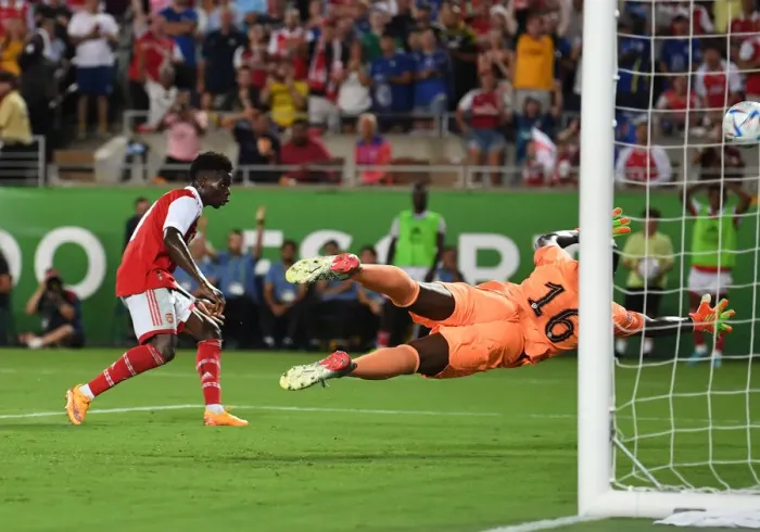 Framed Print : Arsenal's Bukayo Saka Scores Third Goal Against Chelsea in Florida Cup 2022-23