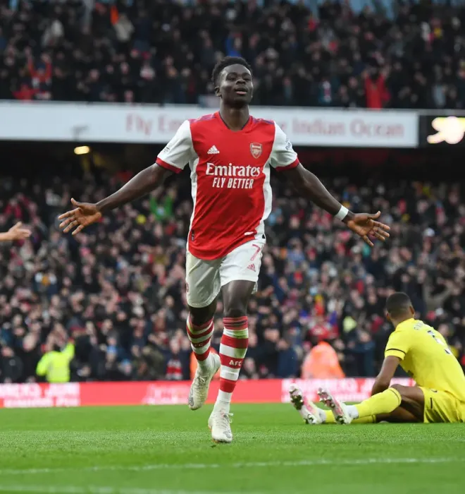 Framed Print : Arsenal's Bukayo Saka Scores Second Goal Against Brentford in 2021-22 Premier League