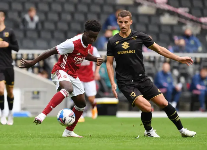 Framed Print : Arsenal's Bukayo Saka Shines in Pre-Season: MK Dons vs Arsenal, 2020