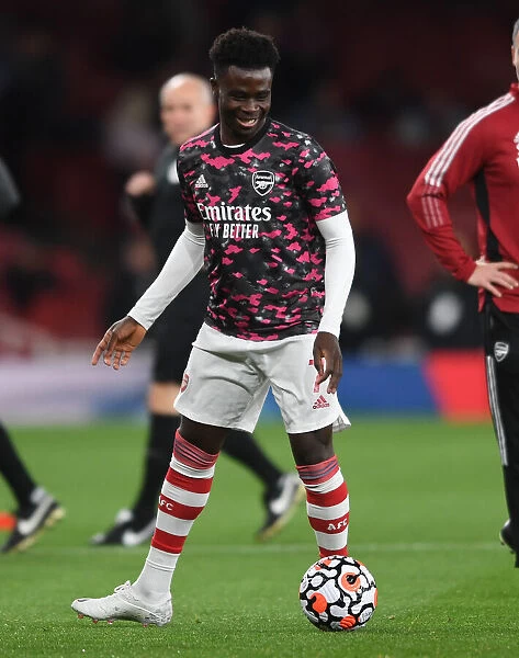 Arsenal's Bukayo Saka Warming Up Ahead of Arsenal v Aston Villa, Premier League 2021-22