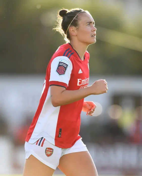 Framed Print : Arsenal's Caitlin Foord in Action: Arsenal Women vs Everton Women, FA WSL 2021-22