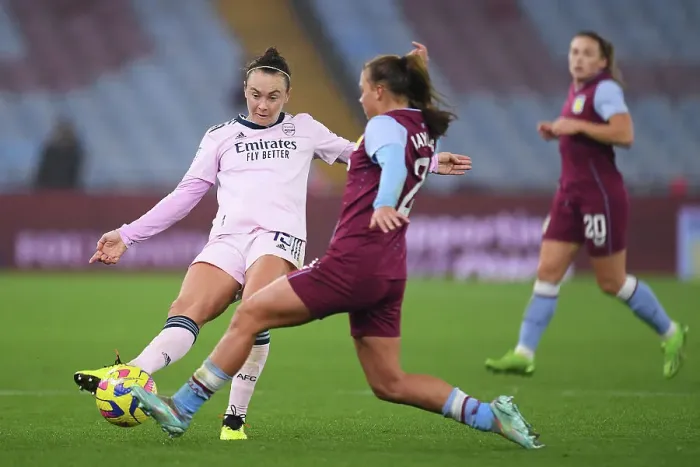 Framed Print : Arsenal's Caitlin Foord in Action during Barclays Women's Super League Match Framed Print : Arsenal's Caitlin Foord in Action during Barclays Women's Super League Match