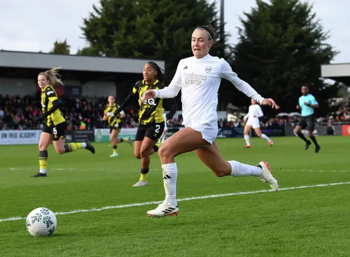 Framed Print : Arsenal's Caitlin Foord in Action during FA Cup Clash against Watford Women Framed Print : Arsenal's Caitlin Foord in Action during FA Cup Clash against Watford Women