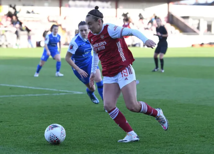 Framed Print : Arsenal's Caitlin Foord in Action: FA WSL Match vs Birmingham City Women (2020-21)