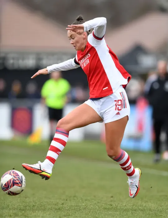 Framed Print : Arsenal's Caitlin Foord in Action Against Manchester United Women - FA WSL 2021-22 Framed Print : Arsenal's Caitlin Foord in Action Against Manchester United Women - FA WSL 2021-22