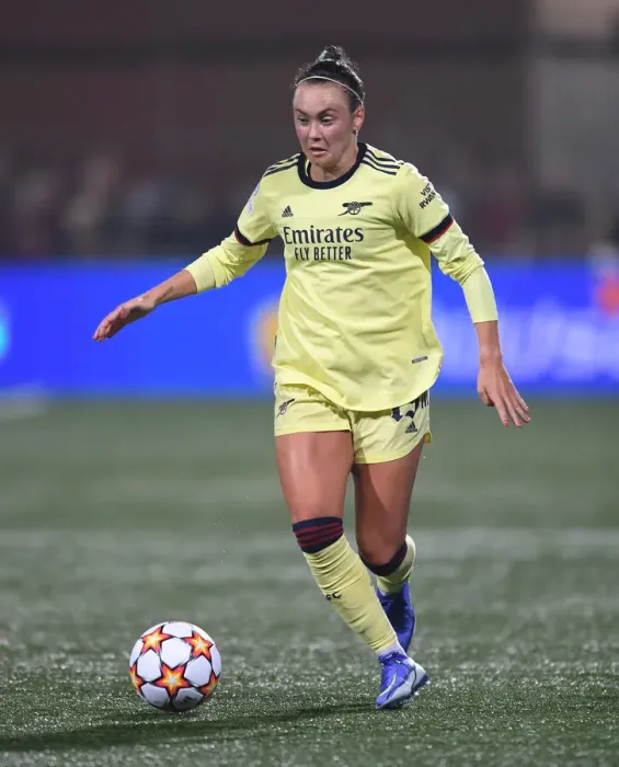 Framed Print : Arsenal's Caitlin Foord Battles for Possession in UEFA Women's Champions League Match against HB Koge Framed Print : Arsenal's Caitlin Foord Battles for Possession in UEFA Women's Champions League Match against HB Koge