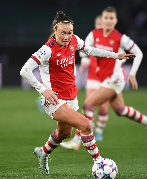 Arsenal's Caitlin Foord Fights for Victory in Champions League Quarterfinal Clash against VfL Wolfsburg