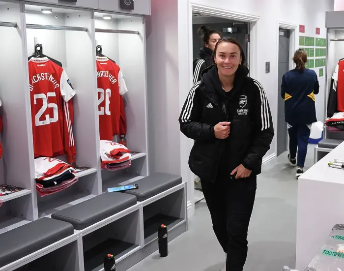 Framed Print : Arsenal's Caitlin Foord Readies for FA WSL Clash Against Everton at Meadow Park Framed Print : Arsenal's Caitlin Foord Readies for FA WSL Clash Against Everton at Meadow Park