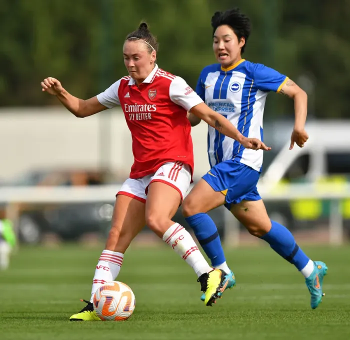 Framed Print : Arsenal's Caitlin Foord Shines in Pre-Season Friendly Against Brighton & Hove Albion Women