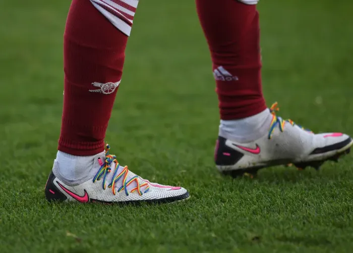 Framed Print : Arsenal's Caitlin Foord Supports Rainbow Laces Campaign at Arsenal Women vs Birmingham City Women (2020-21) Framed Print : Arsenal's Caitlin Foord Supports Rainbow Laces Campaign at Arsenal Women vs Birmingham City Women (2020-21)