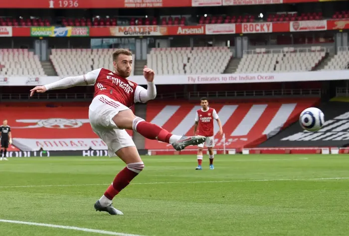 Framed Print : Arsenal's Calum Chambers in Action at Emirates Stadium (2020-21) - Arsenal vs West Bromwich Albion Framed Print : Arsenal's Calum Chambers in Action at Emirates Stadium (2020-21) - Arsenal vs West Bromwich Albion