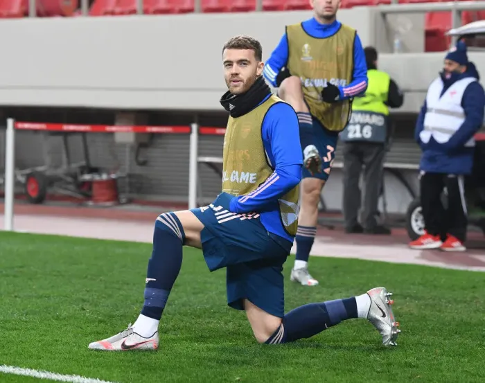 Framed Print : Arsenal's Calum Chambers in Europa League Action against Olympiacos in Greece Amidst Empty Stands (Olympiacos v Arsenal 2021)
