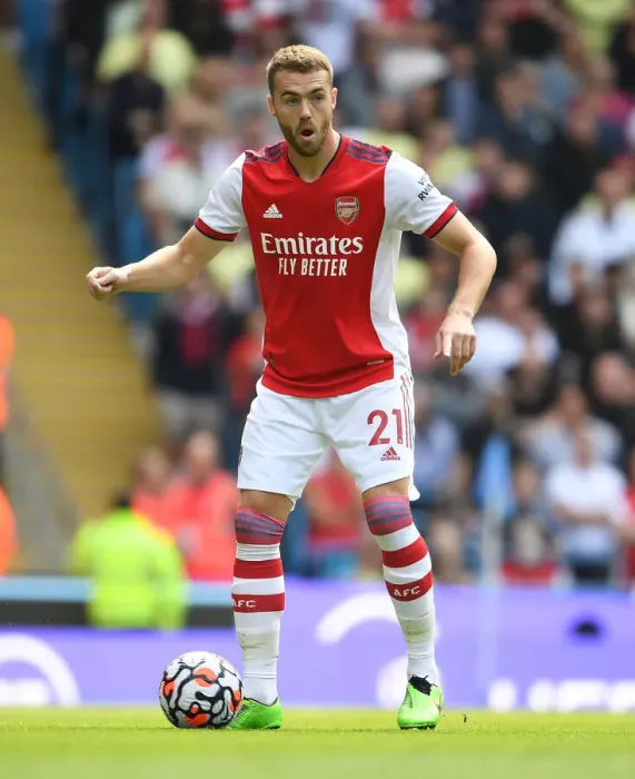 Framed Print : Arsenal's Calum Chambers Faces Manchester City in Premier League Showdown