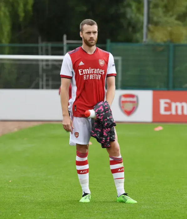 Framed Print : Arsenal's Calum Chambers Shines in Pre-Season: Arsenal vs. Watford (2021-22) Framed Print : Arsenal's Calum Chambers Shines in Pre-Season: Arsenal vs. Watford (2021-22)